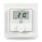Homematic IP Nástěnný termostat se senzorem vlhkosti a spínaným výstupem 24V – zápustná montáž — HmIP-BWTH24
