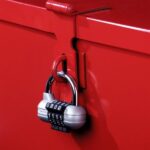 Kombinační visací zámek horizontální 1520EURD — Master Lock — šedý