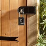 Biometrický visací zámek Master Lock 4901EURDLH