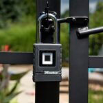 Biometrický visací zámek Master Lock 4901EURDLH