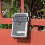 Bezpečnostní schránka Master Lock 5440EURD Bluetooth s okem