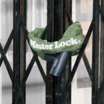 Řetěz Master Lock 8024EURD se zámkem průměr 8 mm (1,5m)
